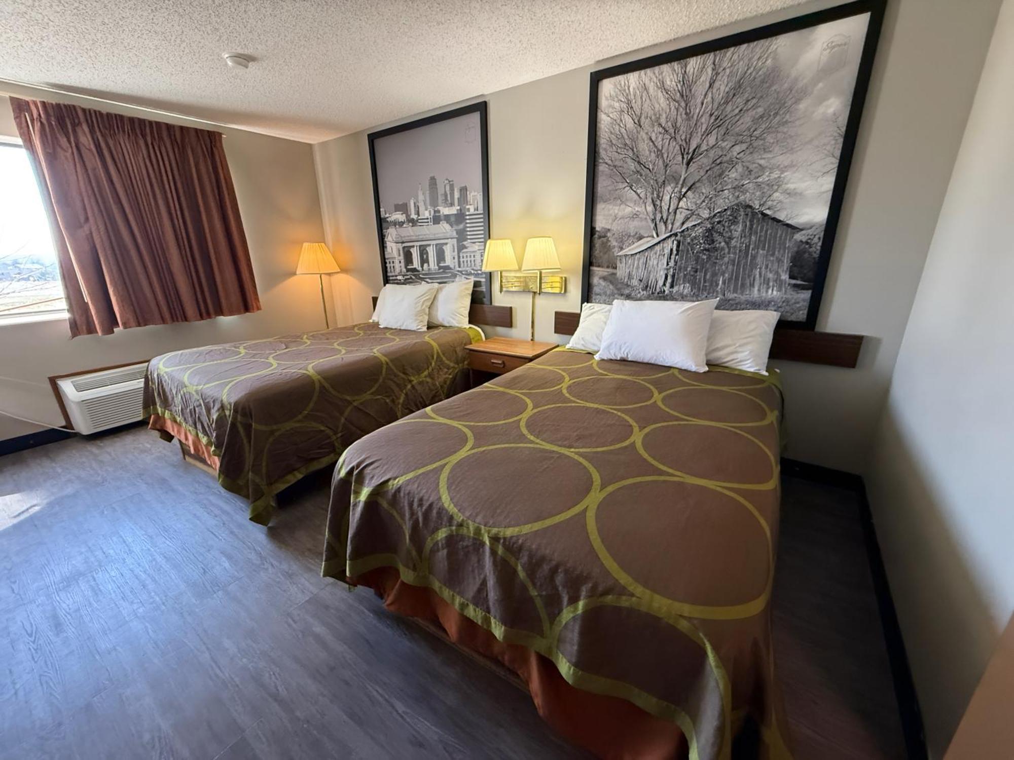Super 8 by Wyndham Smithville Lake Eksteriør billede