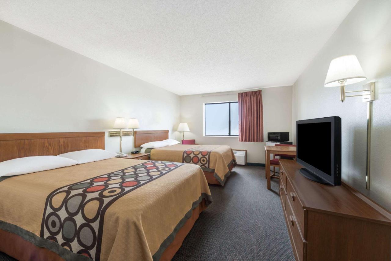 Super 8 by Wyndham Smithville Lake Eksteriør billede